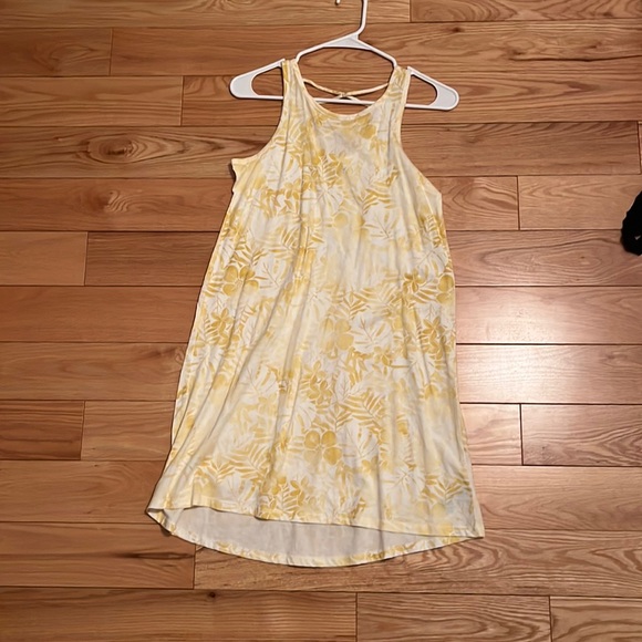 Old Navy Yellow Maxi Dress Embroidered Maxi Old Navy Yellow Maxi Dress  Golden Yellow Yellow